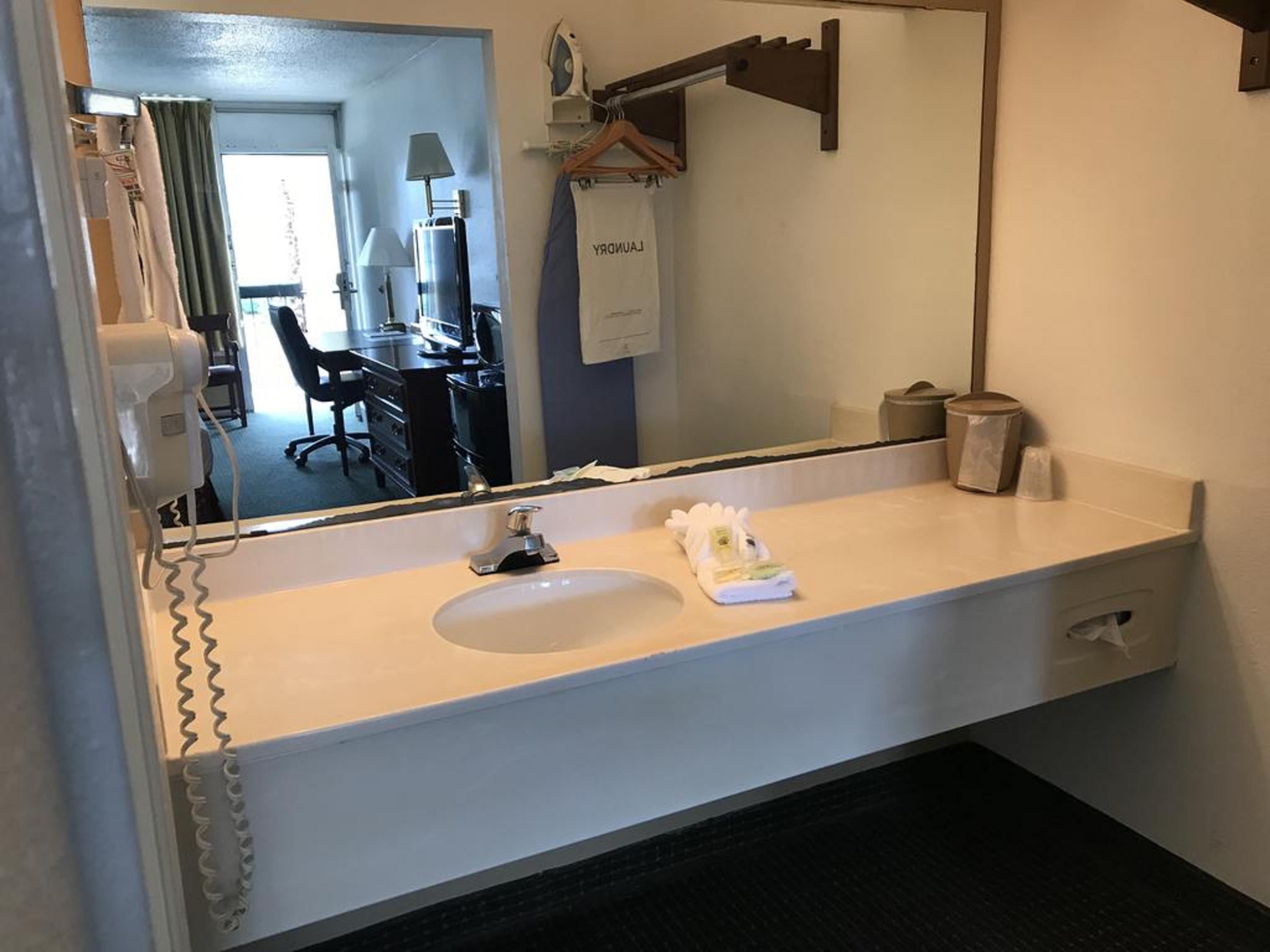 Carmel Inn And Suites Thibodaux Zewnętrze zdjęcie