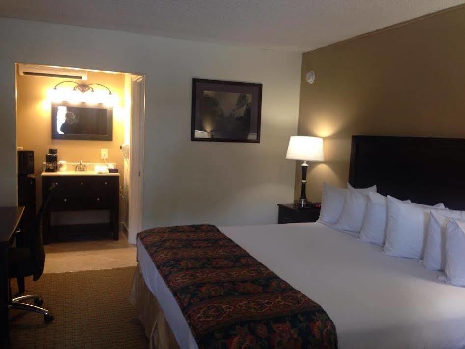 Carmel Inn And Suites Thibodaux Zewnętrze zdjęcie