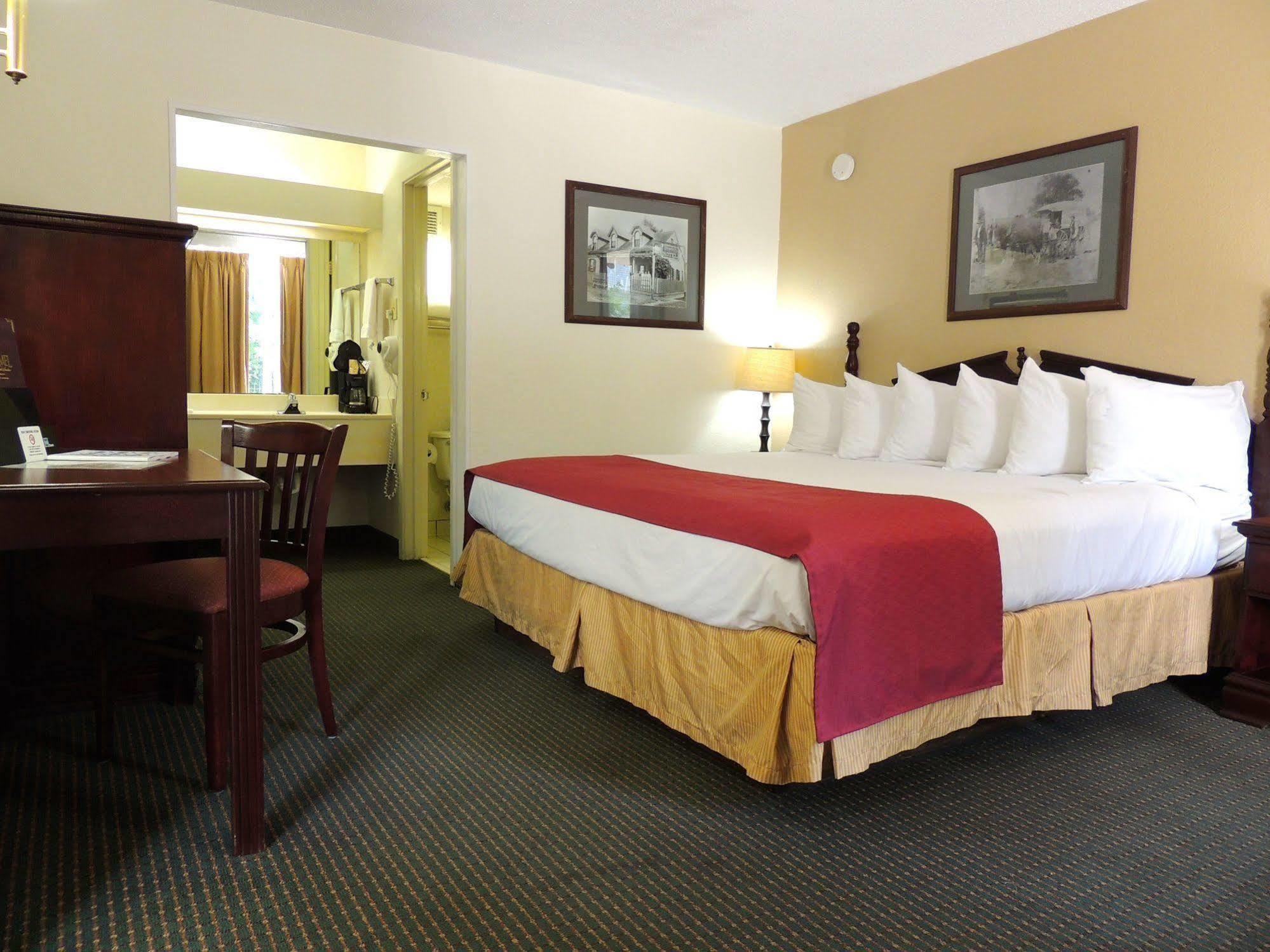 Carmel Inn And Suites Thibodaux Zewnętrze zdjęcie