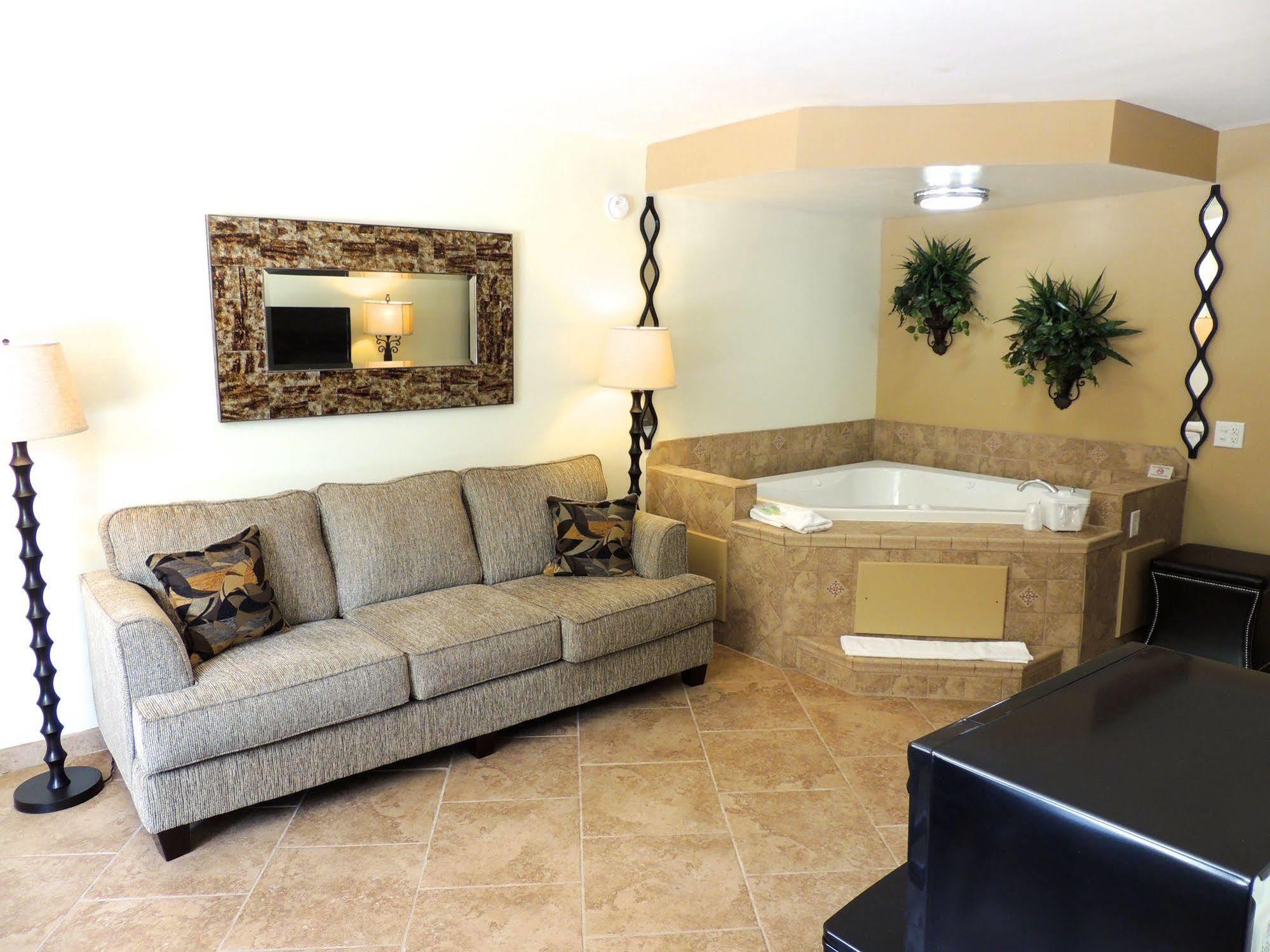 Carmel Inn And Suites Thibodaux Zewnętrze zdjęcie