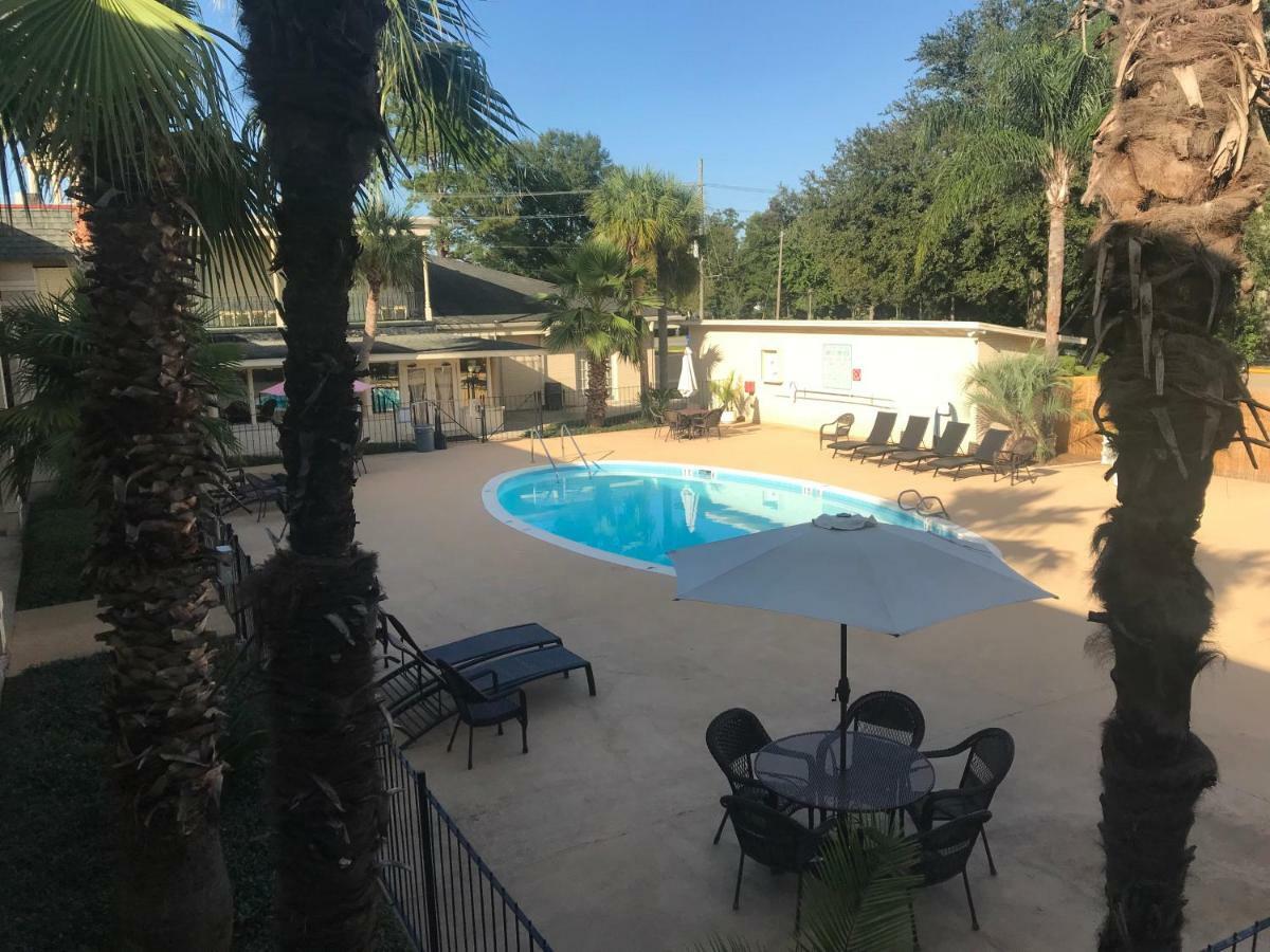 Carmel Inn And Suites Thibodaux Zewnętrze zdjęcie
